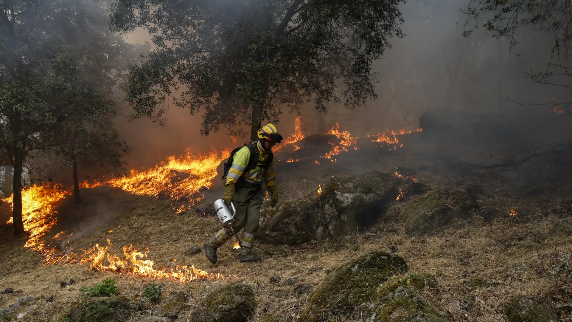 España afronta una factura de hasta 3.300 millones por extinguir los incendios en lo que va de año
