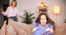 Los psicólogos coinciden: esta es la razón por la que tu madre te llama con el nombre de tu hermano o del perro