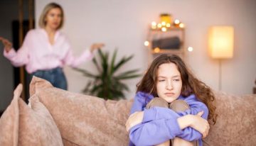 Los psicólogos coinciden: esta es la razón por la que tu madre te llama con el nombre de tu hermano o del perro