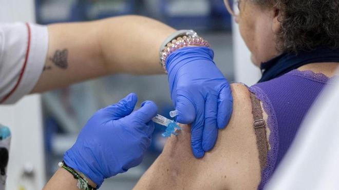 España necesita 100.000 enfermeras para llegar a la media europea y cubrir las próximas jubilaciones