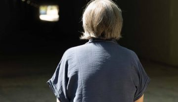 Combatir la bulimia a los 70 años: «Normalicé desde jovencita vomitar después de comer»