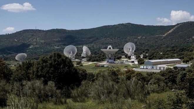 Los incendios de Madrid acorralan las antenas españolas que controlan las misiones a Marte y la primera que captó el alunizaje del Apolo 11