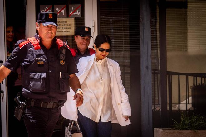 El colegio de psicólogos catalanes investiga a la terapeuta de los Andic por posible intrusismo profesional y mala praxis
