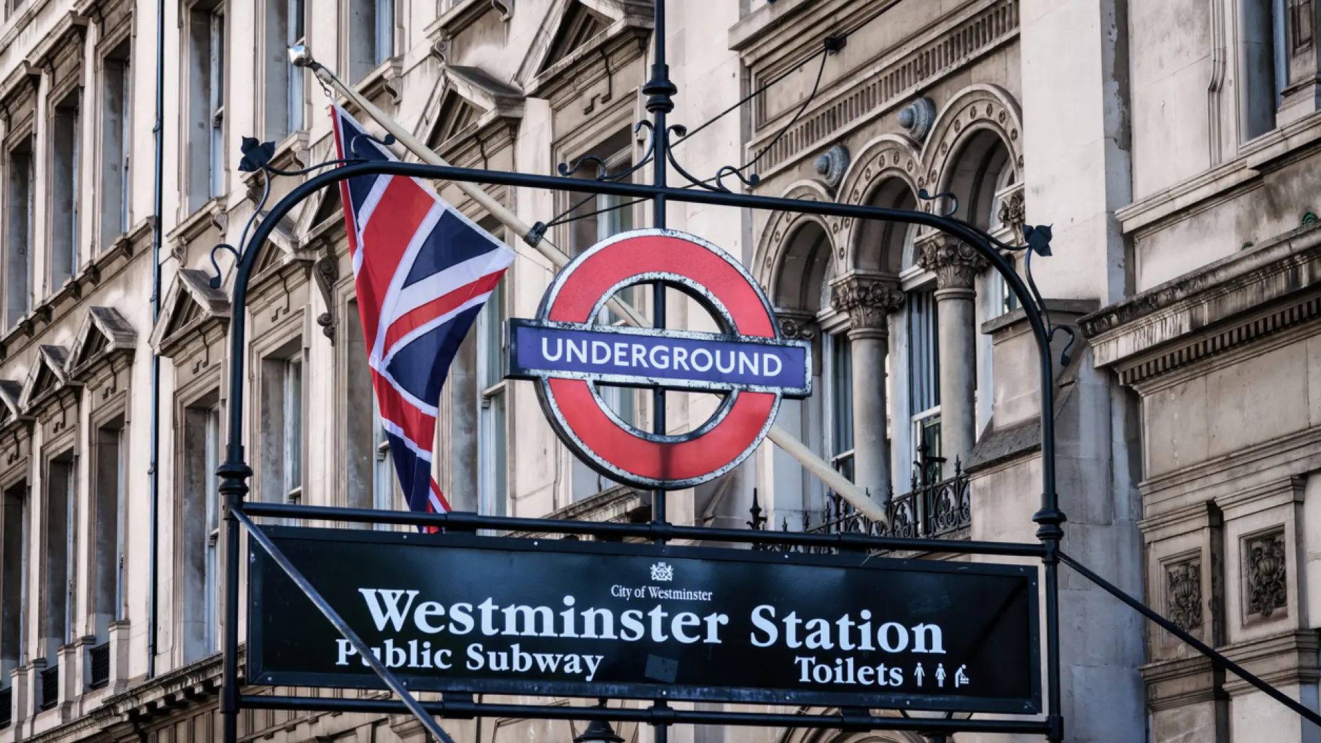 Una periodista se infiltra en el metro de Londres para denunciar acoso sexual contra las mujeres: «No esperaba que fuera tan malo»