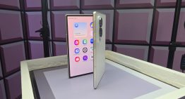 Samsung lanza al mercado su propio “Kindle” plegable