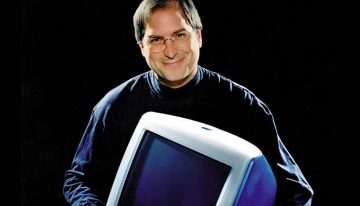 «Estalló»: Steve Jobs pagó caro su mítica fotografía con el iMac G3. Y no por el precio del fotógrafo