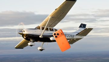 Un iPhone 17 Pro sale volando de una avioneta y sobrevive al impacto como si nada
