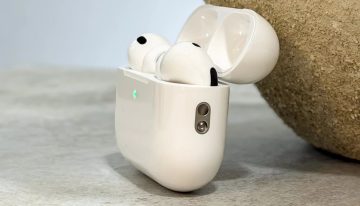 «Las referencias ya aparecen dentro del código iOS 27». Gurman vuelve a filtrar unos AirPods con cámaras para el mes que viene