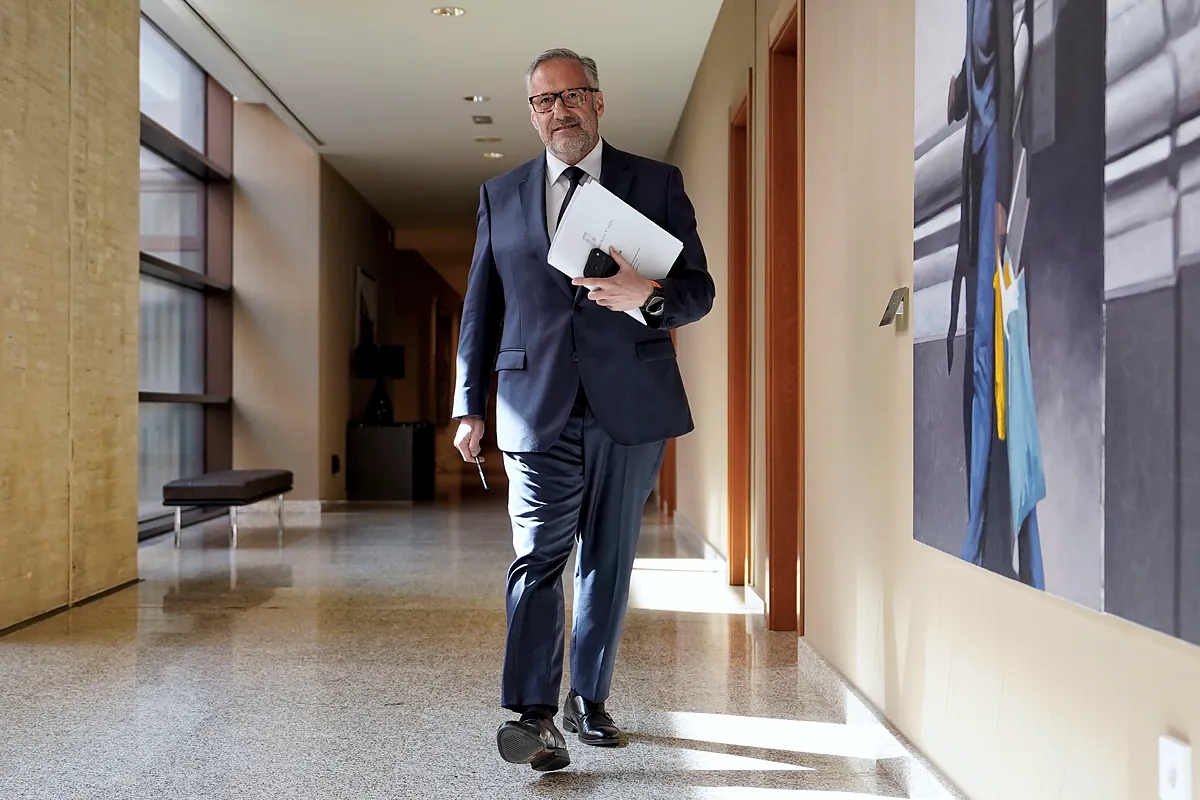 Los vicepresidentes de Vox no irán a la reunión sobre los menores migrantes de Ceuta y hacen constar por carta su 'no' al reparto