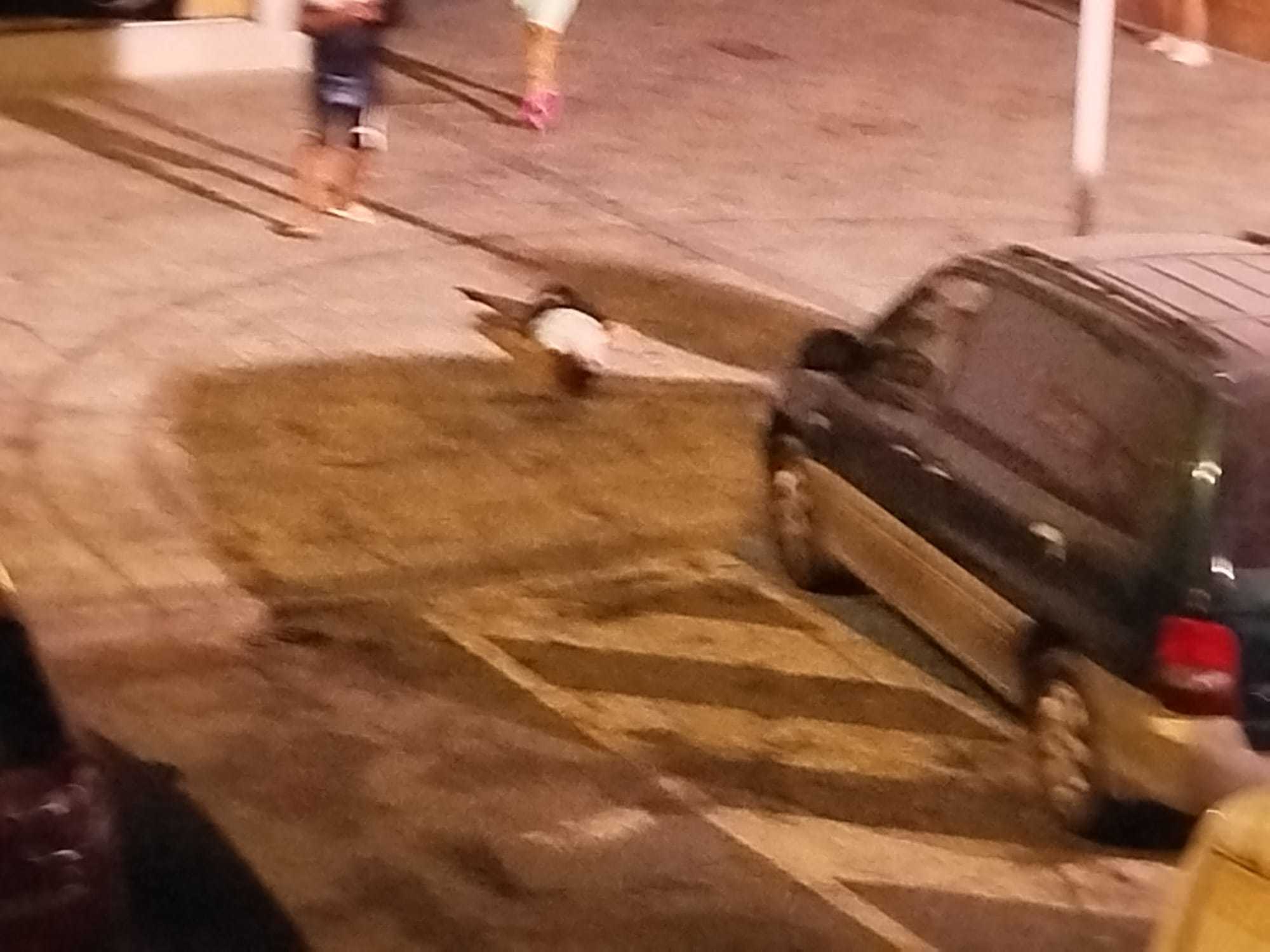 Un tercer cadáver, de un menor, yace en el suelo de la localidad de Isla Cristina (Huelva).