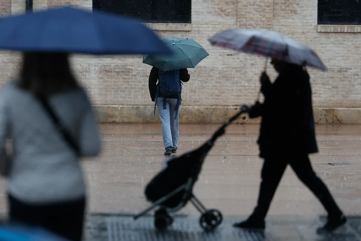 Lluvias y tormentas pondrán hoy en aviso a Aragón, Baleares, Comunidad Valenciana y Cataluña, con Tarragona en nivel naranja