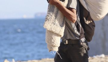 Las voces de los barrios de Ceuta que «no son de izquierdas ni de derechas» alertan de que «los niños pierden así su infancia»