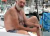 Un empresario español desaparece tras caer de su barco entre Sicilia y Grecia: su mujer pasó tres días a la deriva y le oyó gritar «¡Menchu, apaga el motor!»