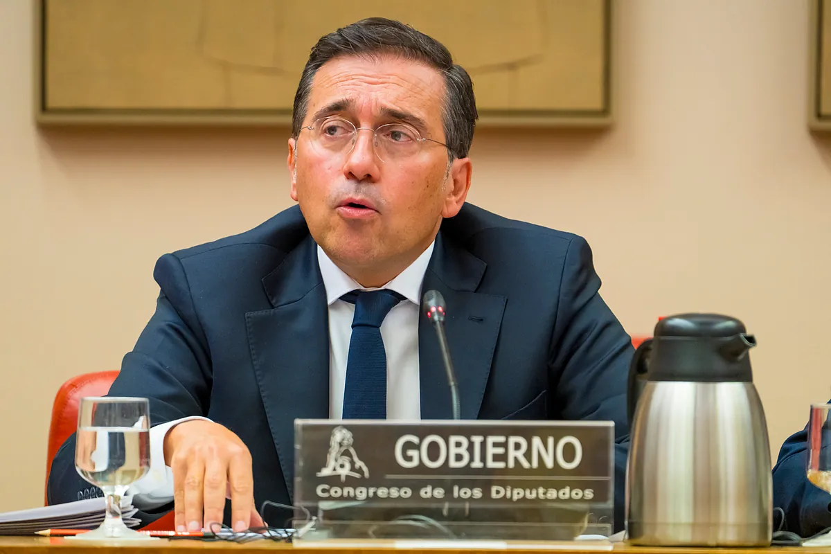 Albares salva a Marruecos y descarga toda la culpa de la entrada masiva en Ceuta a los «bulos» en las redes sociales