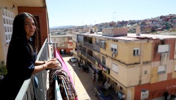 El dilema de los ceutíes, entre la compasión y el enfado: «Yo no soy racista, solo quiero recuperar mi barrio»