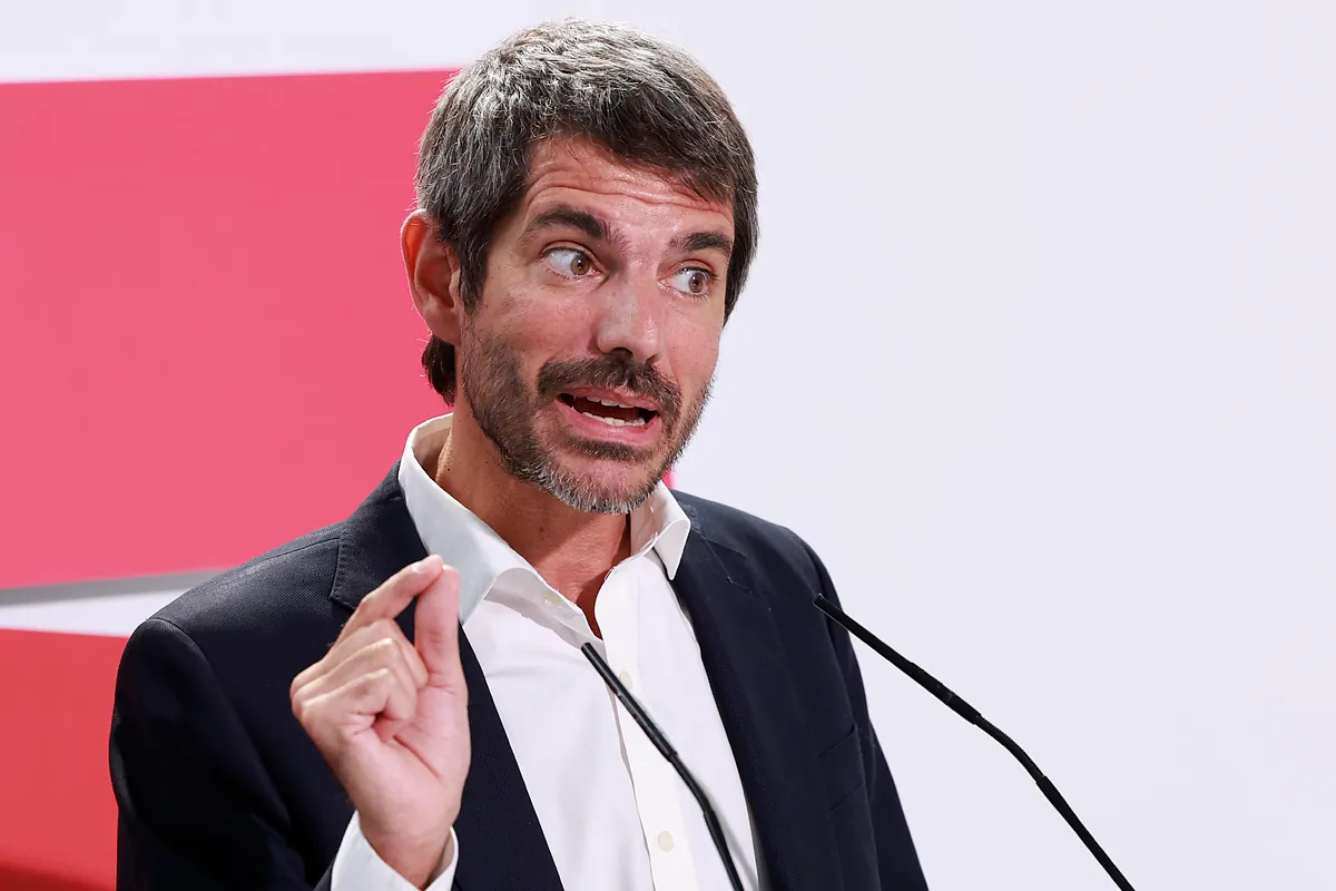 Sumar choca con Sánchez y sí atribuye «responsabilidad» a Marruecos y le exige trasladar a los inmigrantes de Ceuta a la península