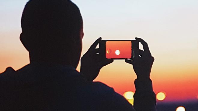 Las mejores apps de Android e iOS para ver el eclipse solar del 12 de agosto en tiempo real