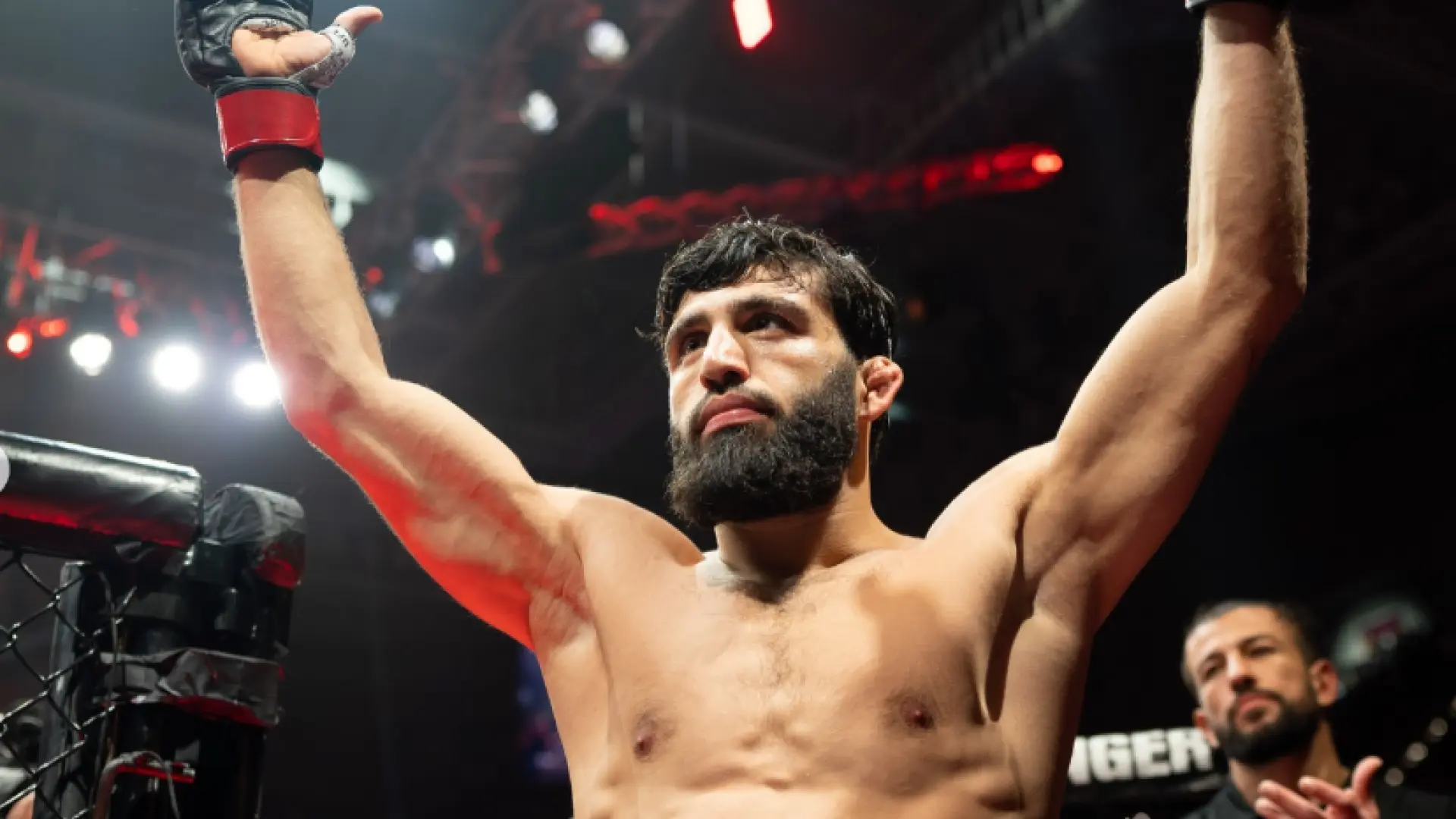 El duelo entre Topuria y Tsarukyan tendrá que esperar: Arman se enfrentará a Mauricio Ruffy en UFC 331