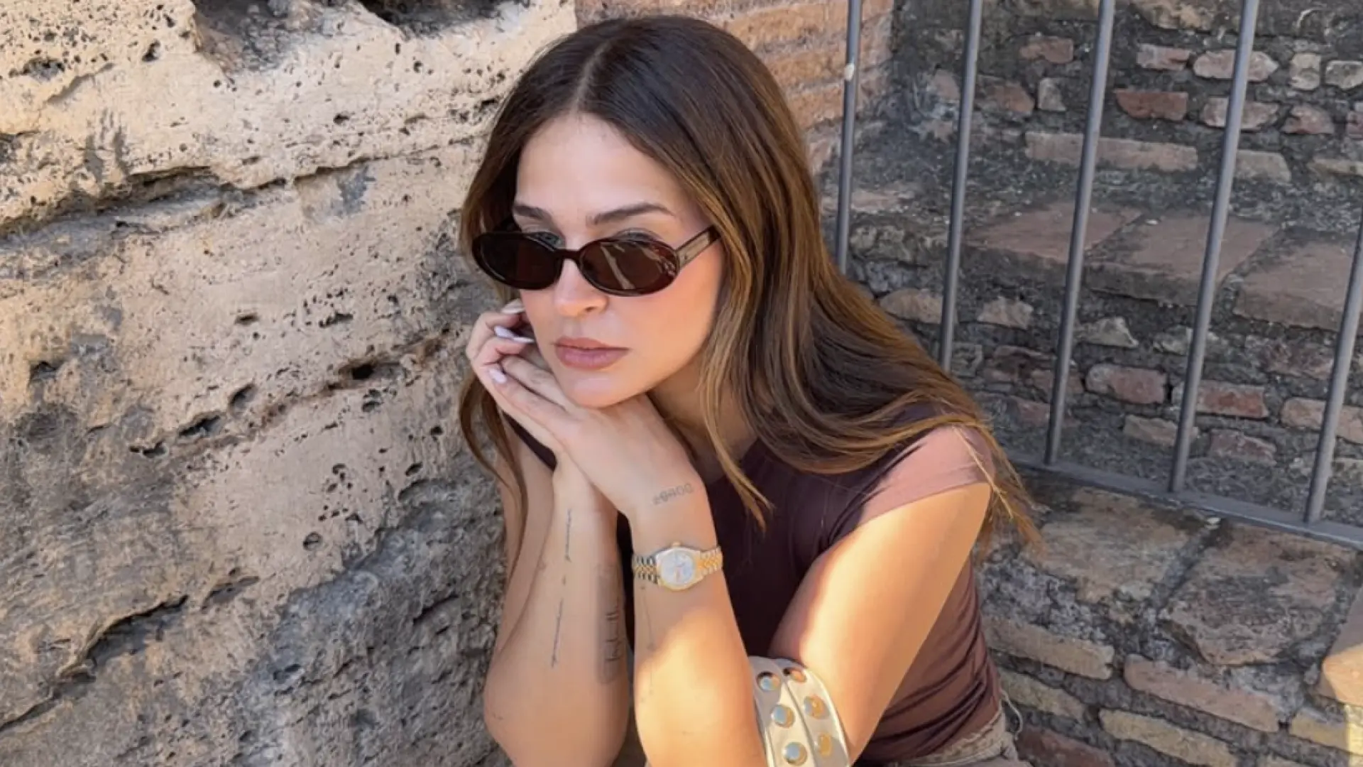 Laura Escanes rompe a llorar al dejar a su hija Roma con su padre, Risto Mejide: «Los días de despedida son dolorosísimos»