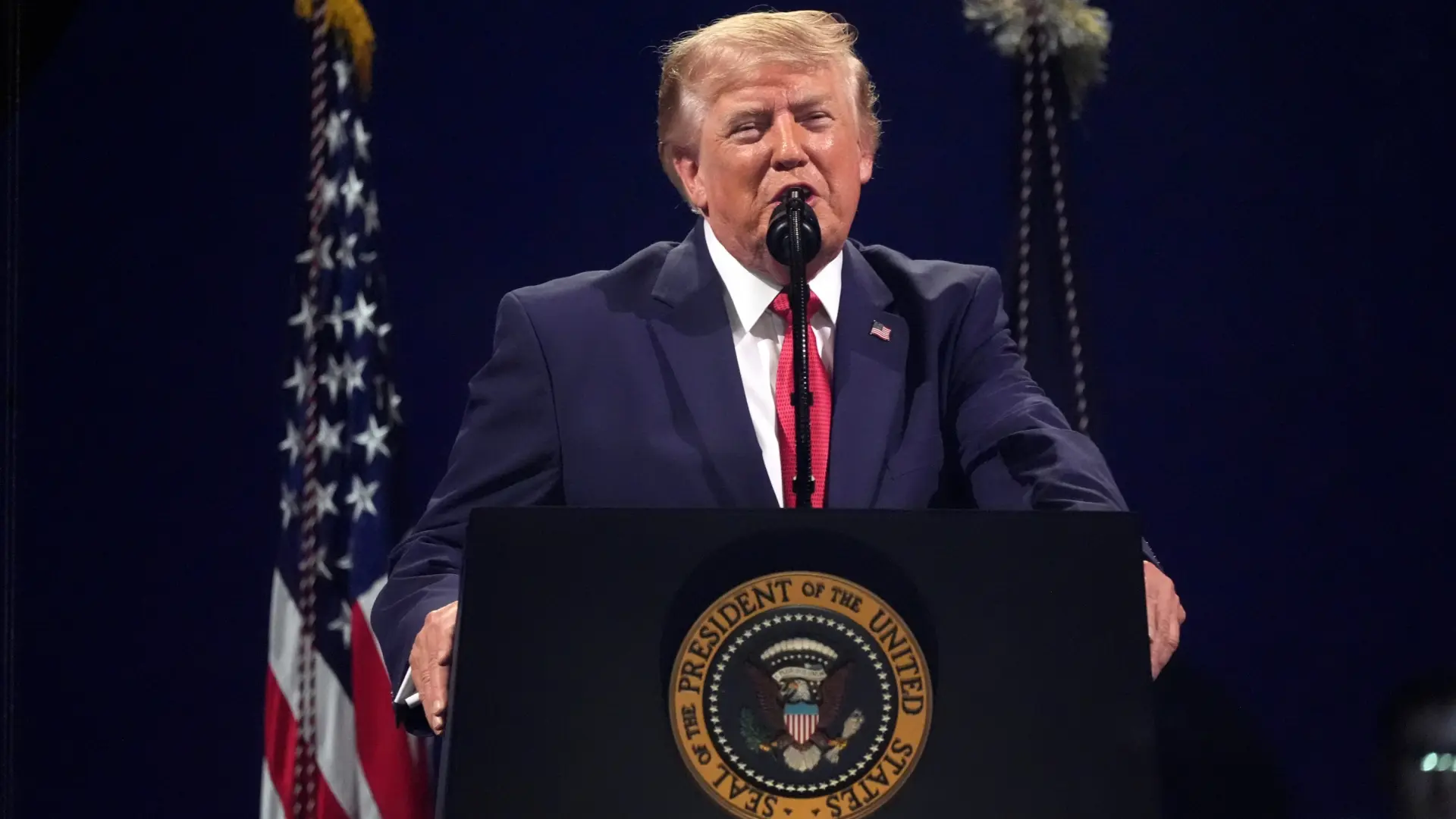 Trump anuncia que destinará el petróleo venezolano a rellenar la reserva estratégica de EEUU