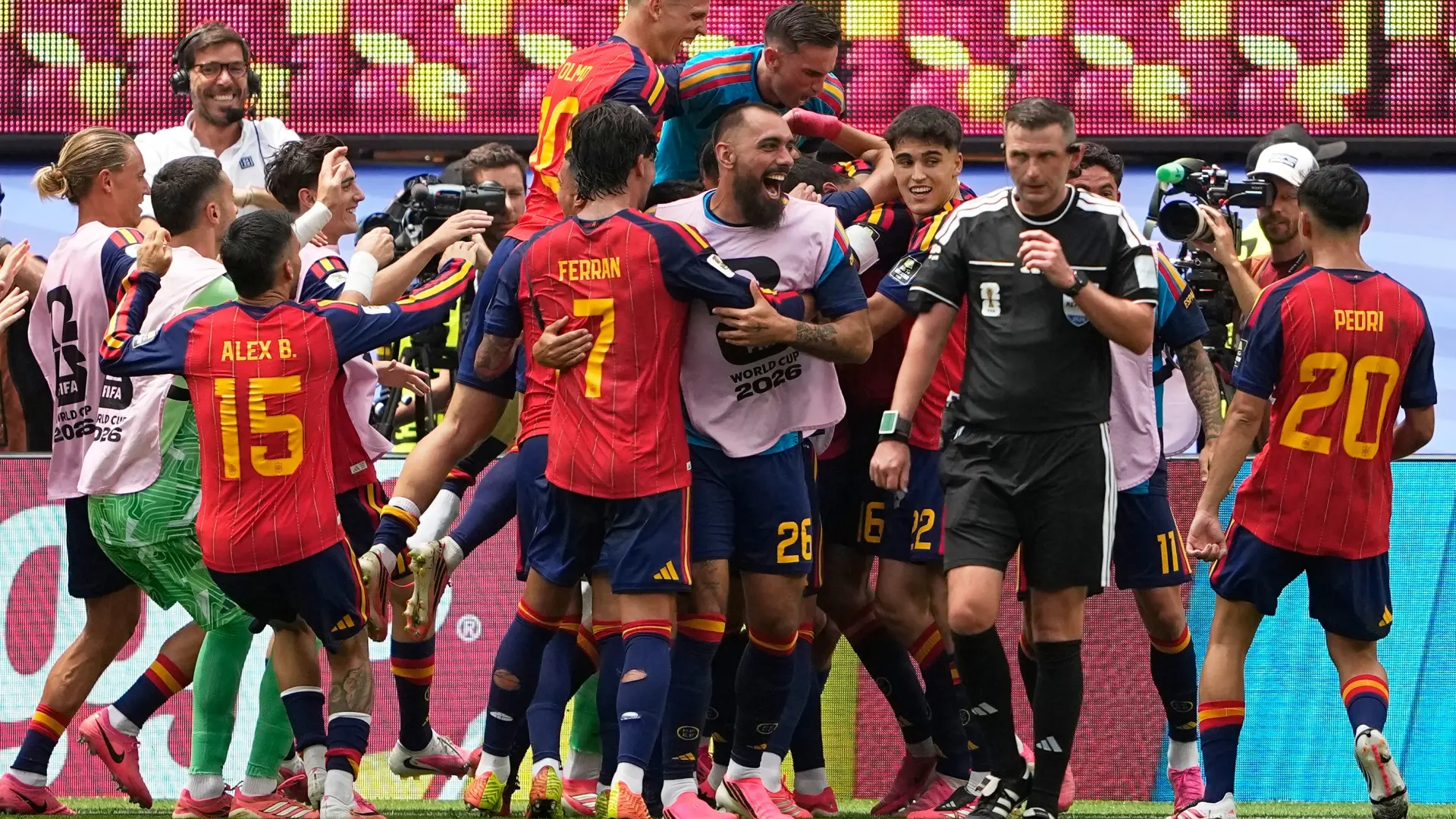Así vivió el banquillo de España los últimos minutos de la final del Mundial ante Argentina: nervios, tensión y fiesta final
