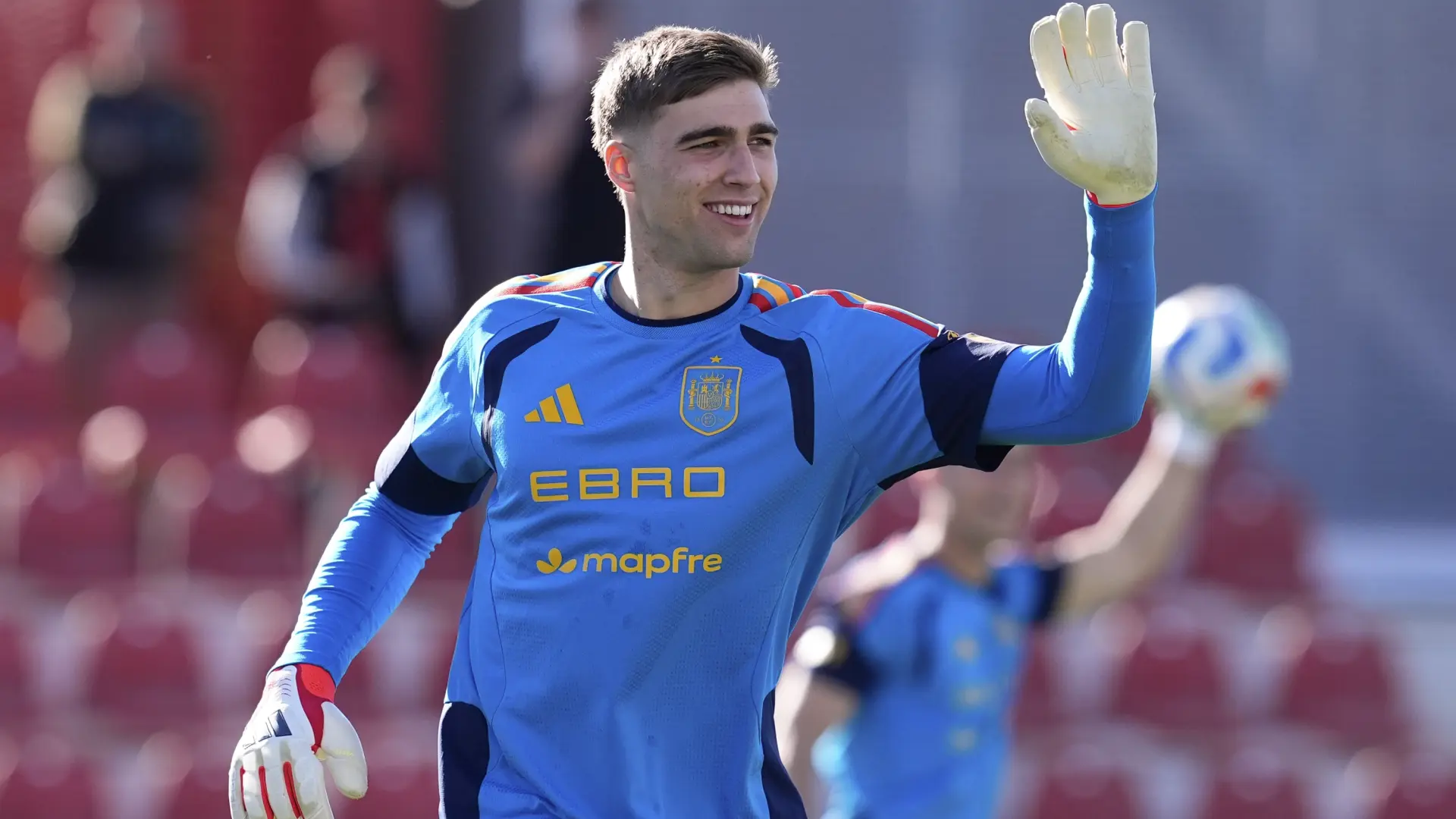 El Real Madrid sigue haciendo caja con La Fábrica: Fran González, nuevo portero del Sevilla