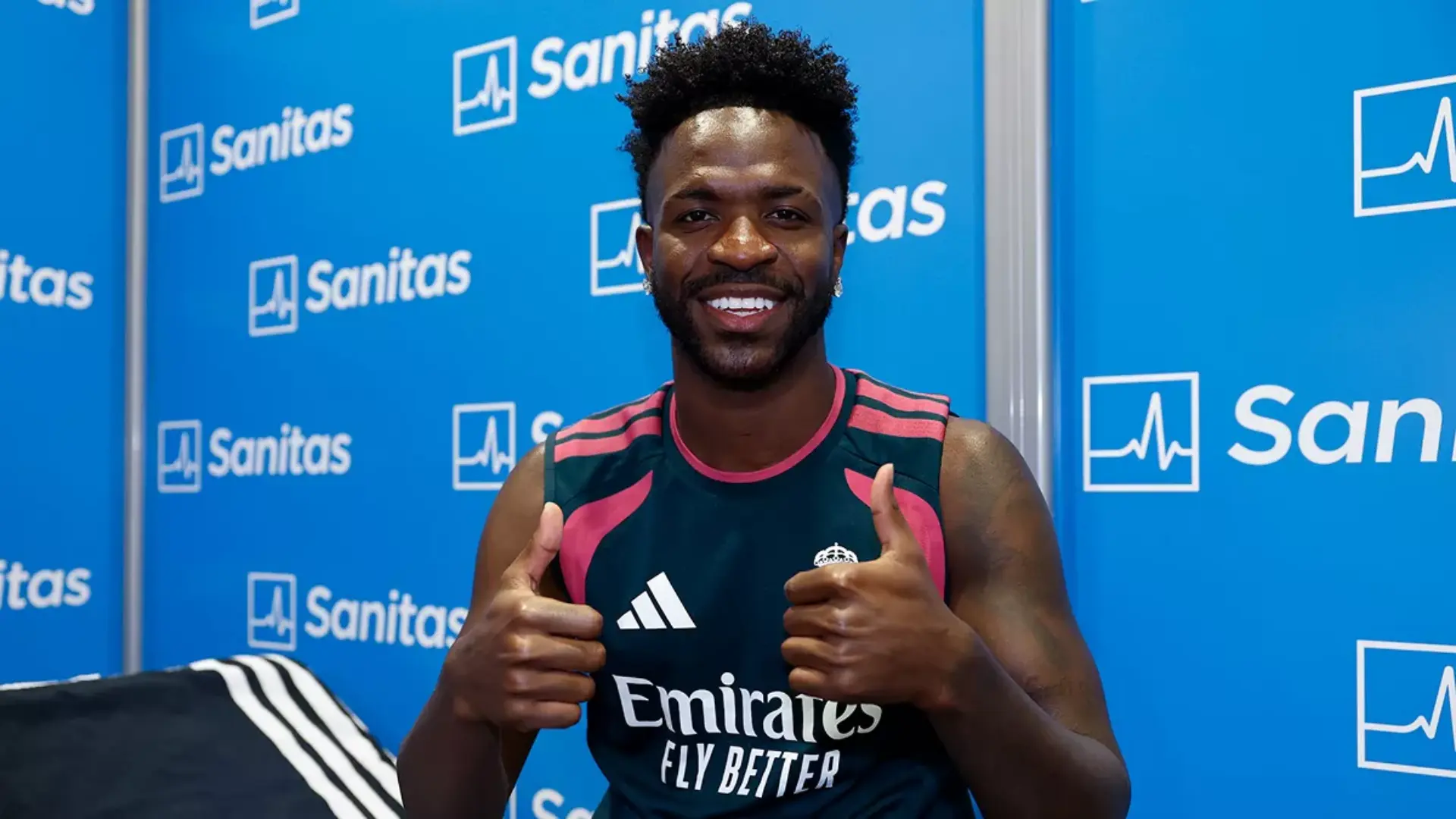 Vinícius se pone a las órdenes de José Mourinho con su renovación en el aire y el Arsenal al acecho