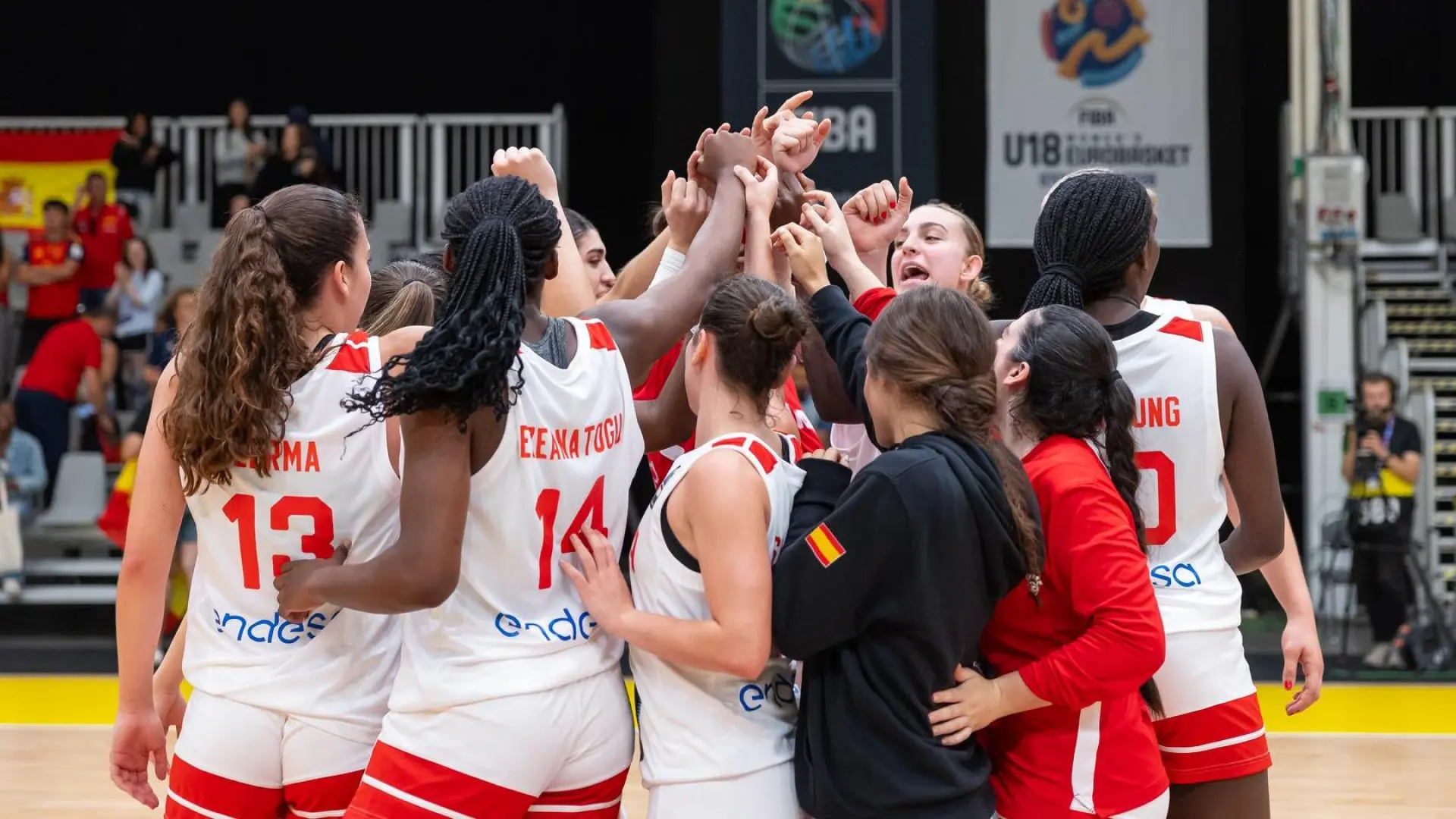 España 'abusa' de Croacia para acceder a cuartos de final y mantener el invicto en el Campeonato de Europa sub-18 femenino