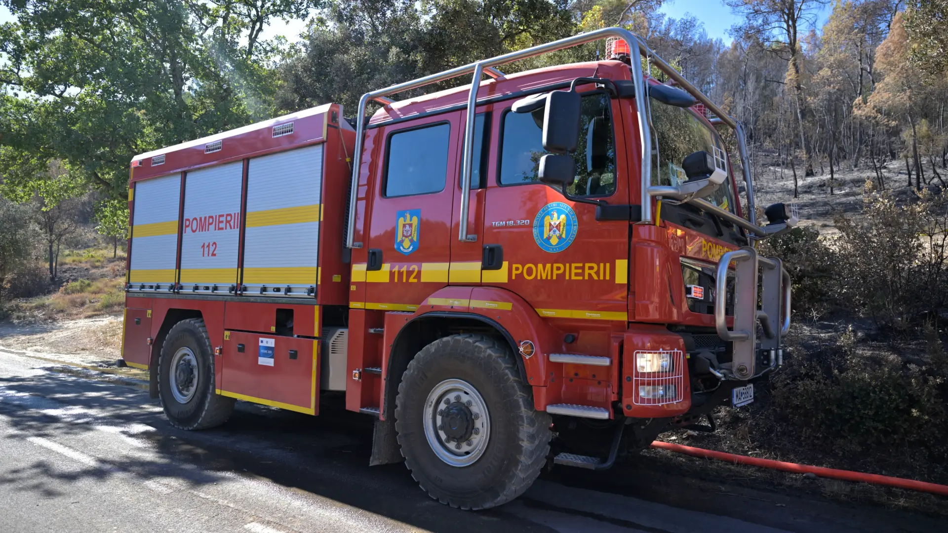 Confinadas 1.200 personas por un incendio en un macizo cerca de la ciudad de Narbona