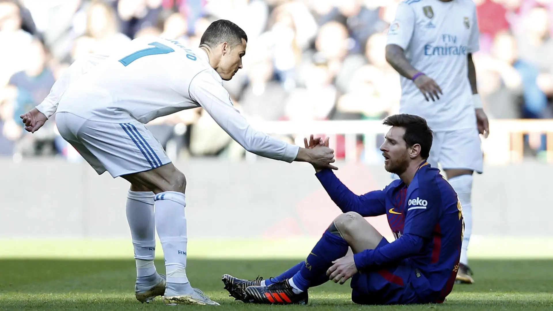 El mensaje de Cristiano Ronaldo a Messi tras la muerte de su padre: «Un abrazo enorme en estos duros momentos, Leo»