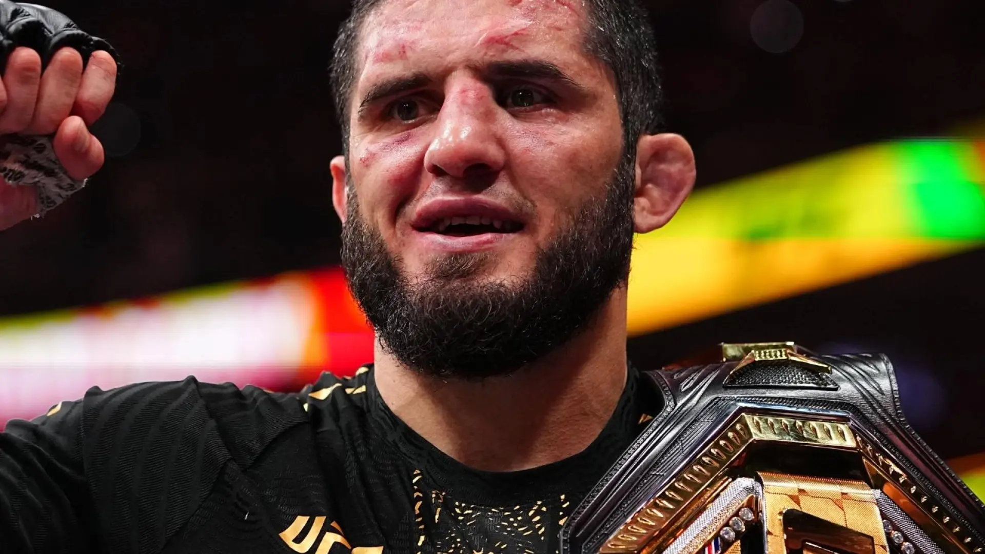 La deseada pelea de Ilia Topuria frente a Islam Makhachev se complica: «Creo que me esperan al menos tres combates»