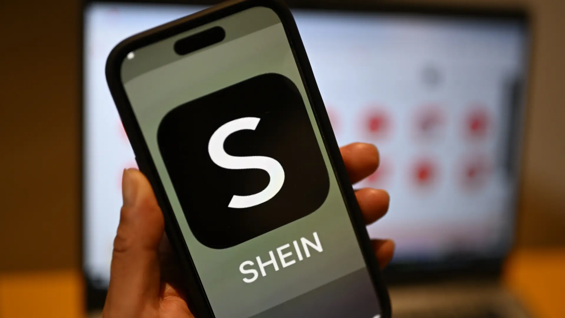 Shein reduce su valoración a 27.000 millones de dólares ante su salida a bolsa