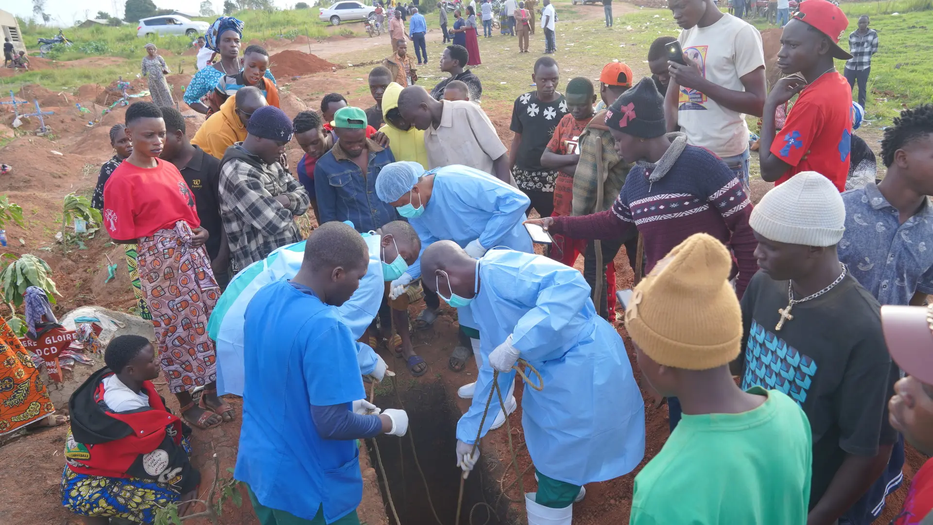 Más de 1.200 personas logran curarse de ébola en RD Congo en un brote que deja ya 2.680 muertos y 5.500 casos confirmados