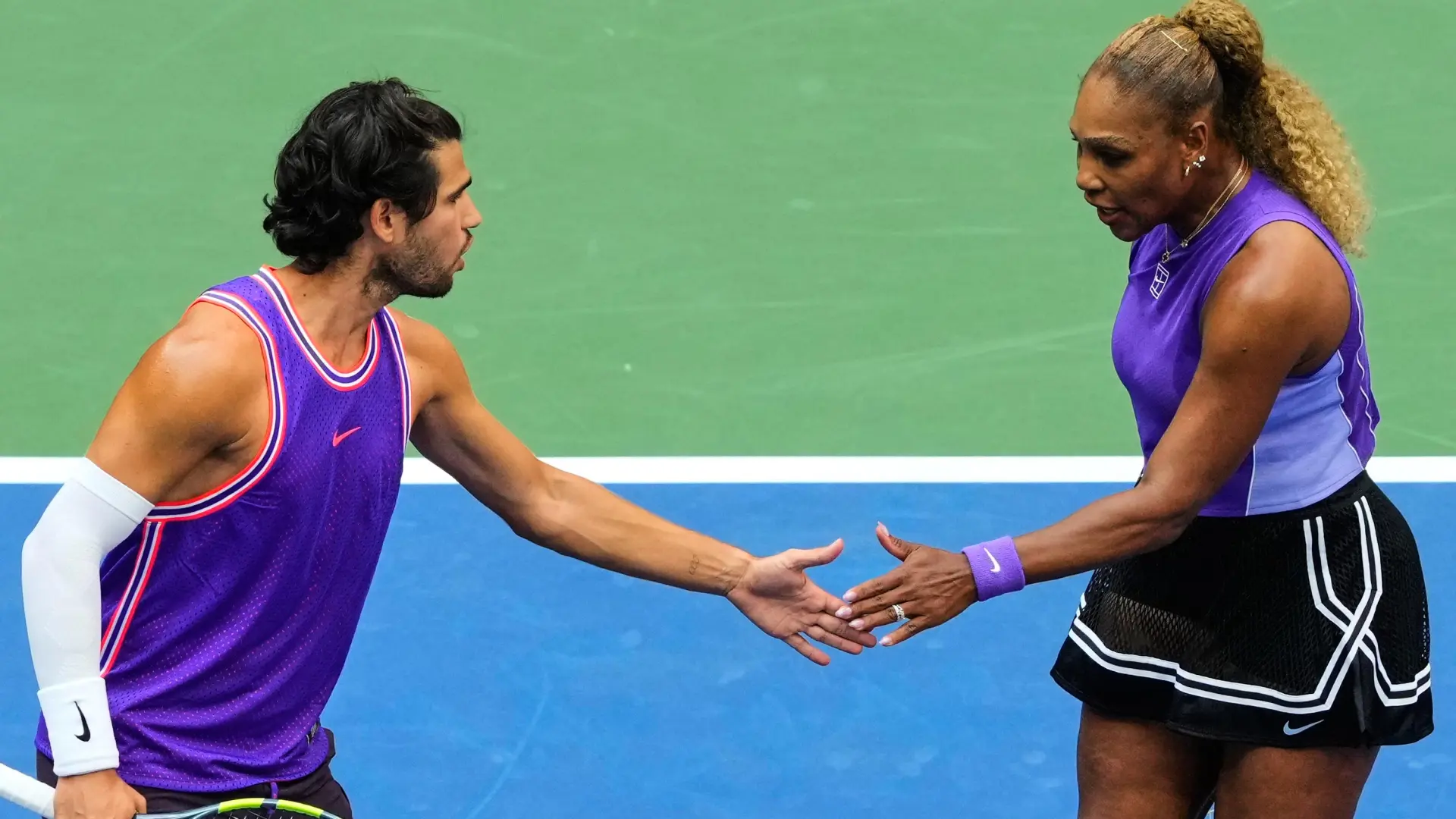 Carlos Alcaraz vuelve al tenis por todo lo alto: victoria en dobles mixtos del US Open junto a Serena Williams