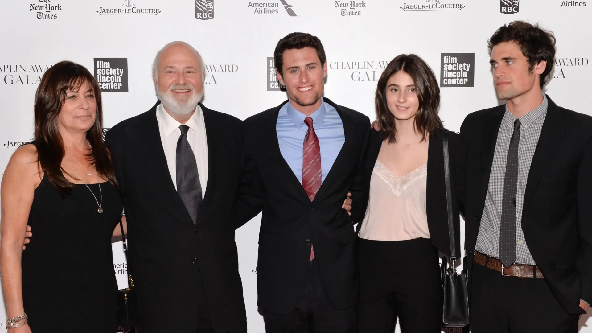 El hijo de Rob Reiner rompe su silencio tras el asesinato de sus padres, presuntamente a manos de su hermano: «Es una pesadilla»