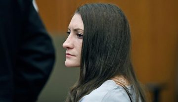 El juicio a Lindsay Clancy por matar a sus tres hijos aflora la controvertida psicosis posparto: ¿qué es y cómo se trata en España?