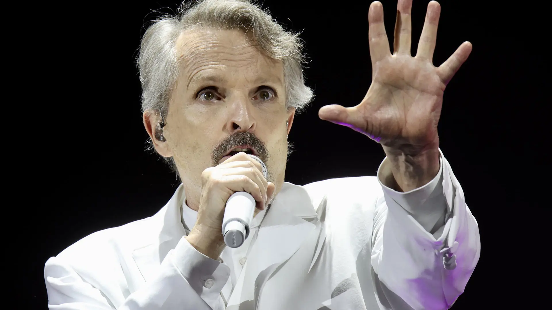 El agorero mensaje de Miguel Bosé sobre el eclipse: «Ni se os ocurra mirar, malas consecuencias»