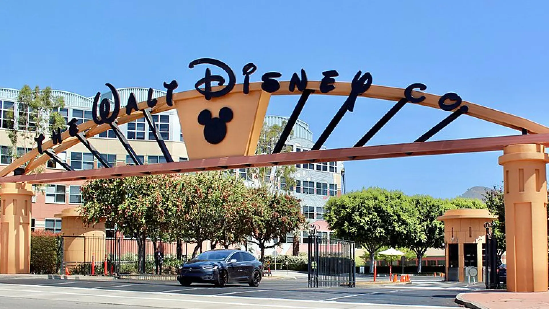 Disney ofrece un plan de jubilación anticipada a ejecutivos en plena ola de recortes