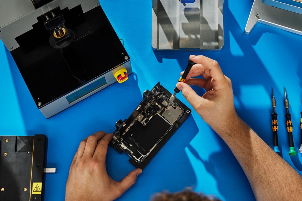Apple no solo ha subido los precios de los iPhone. Desde hoy, también es más caro repararlos