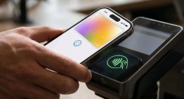 Varios bancos se unen contra Apple Pay. En España ya sabemos cómo acaba esto