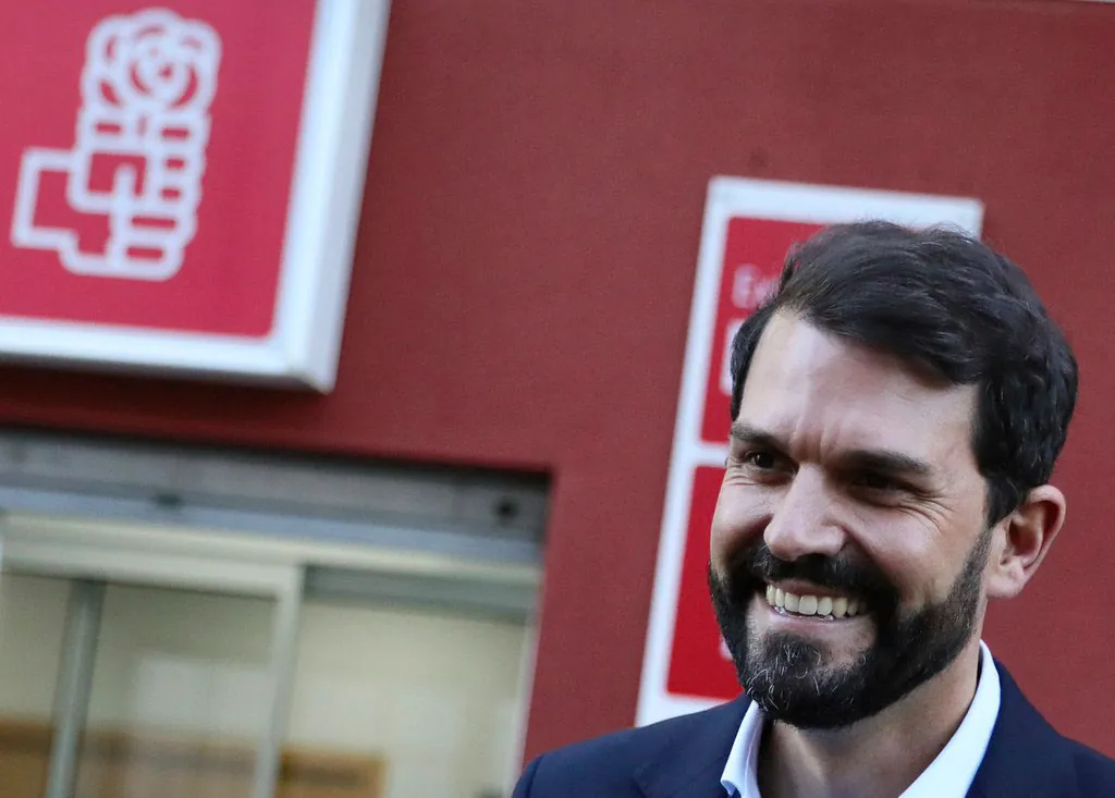 El PSOE de Extremadura anuncia la dimisión de dos cargos socialistas condenados por el caso del 'hermanísimo'