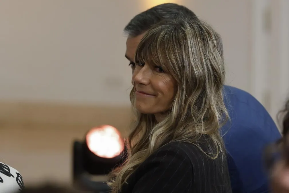 Begoña Gómez pide ser absuelta: defiende que no «se aprovechó de su vínculo matrimonial» para crear la cátedra y que no buscó «enriquecerse» con el 'software'