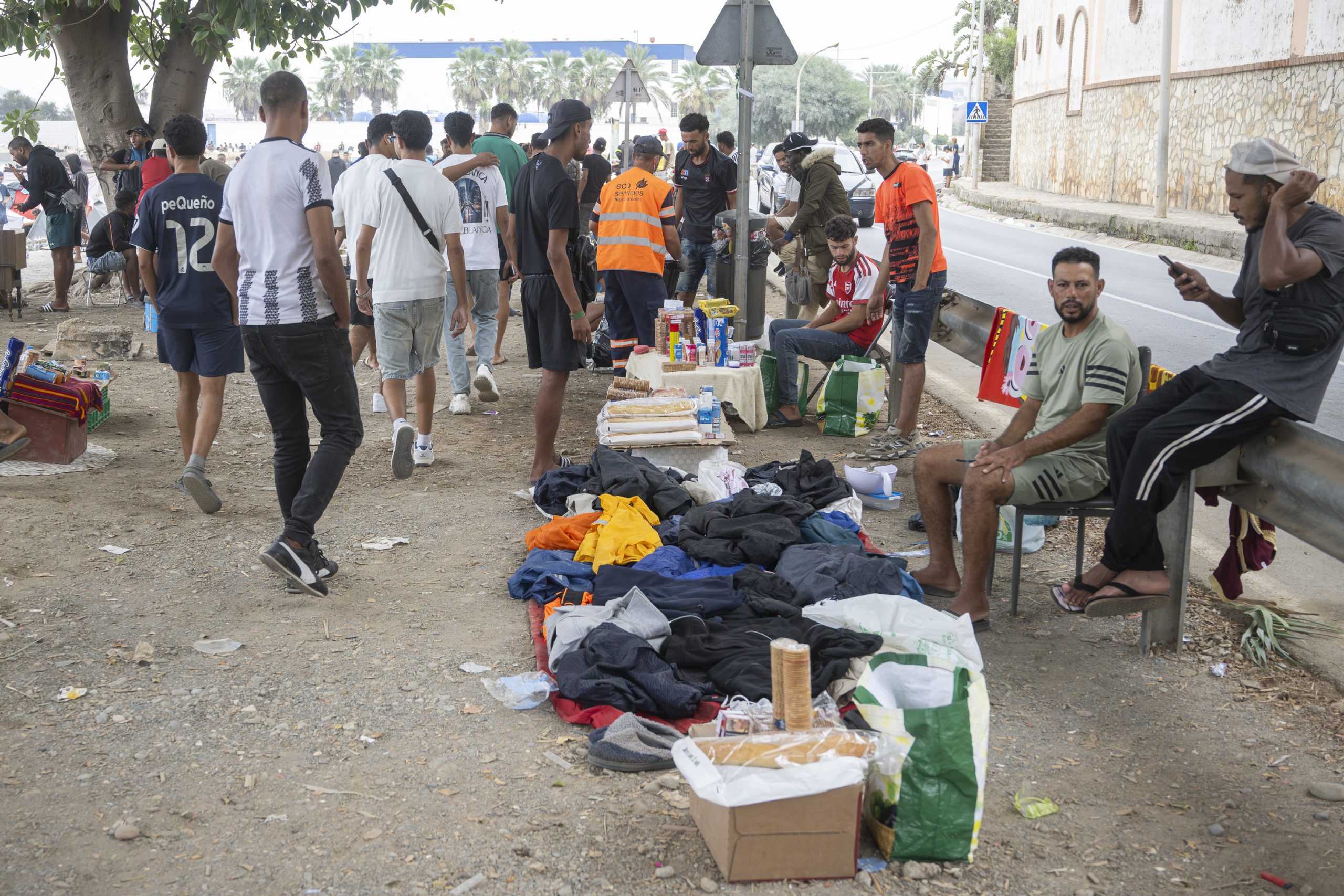 El corredor donde los inmigrantes colocan sus puntos de venta