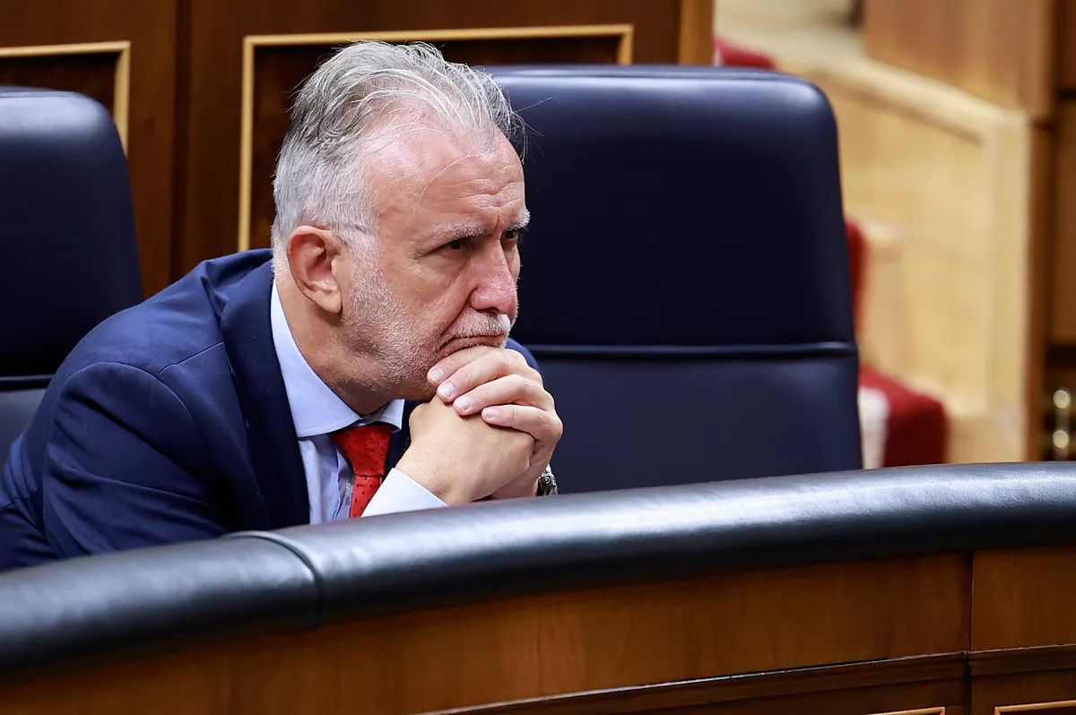 Ángel Víctor Torres mantiene que las carpas en el puerto de Ceuta son «temporales»: «Cuanto antes los filiemos antes serán devueltos»