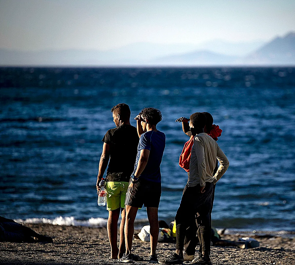 La mayoría de inmigrantes entrevistados en Ceuta alegan ser gays o perseguidos políticos para intentar quedarse en España