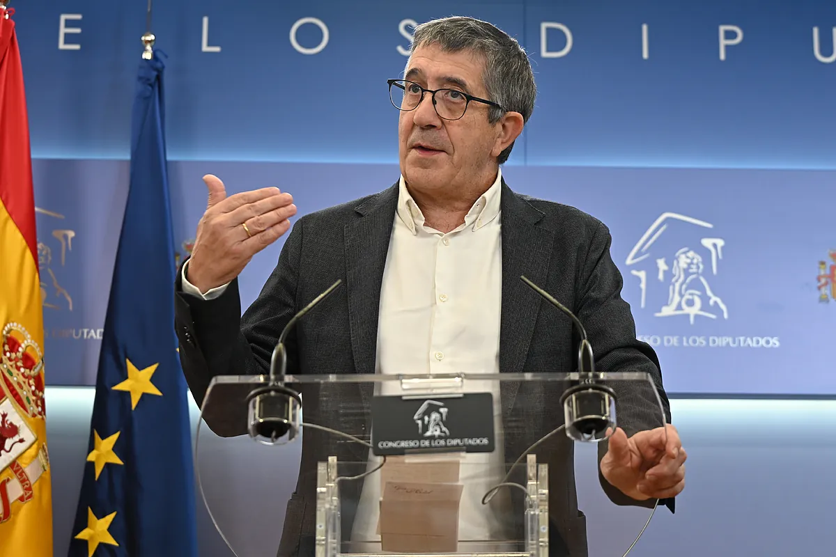 El PSOE y sus socios cargan contra la ley de nacionalidad de Feijóo: «Está en una carrera con Vox para ser el más ultra»