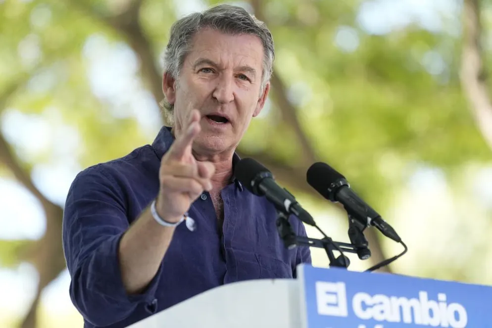 Feijóo promete cerrar la frontera «a cal y canto» a los inmigrantes que no vengan «a trabajar»
