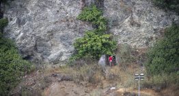 Un incendio en unas galerías subterráneas de Ceuta destapa un asentamiento de inmigrantes al que EL MUNDO accedió en agosto