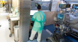 La sepsis provoca entre 15.000 y 20.000 muertes al año en España: así se combate en la uci un síndrome causado por una infección