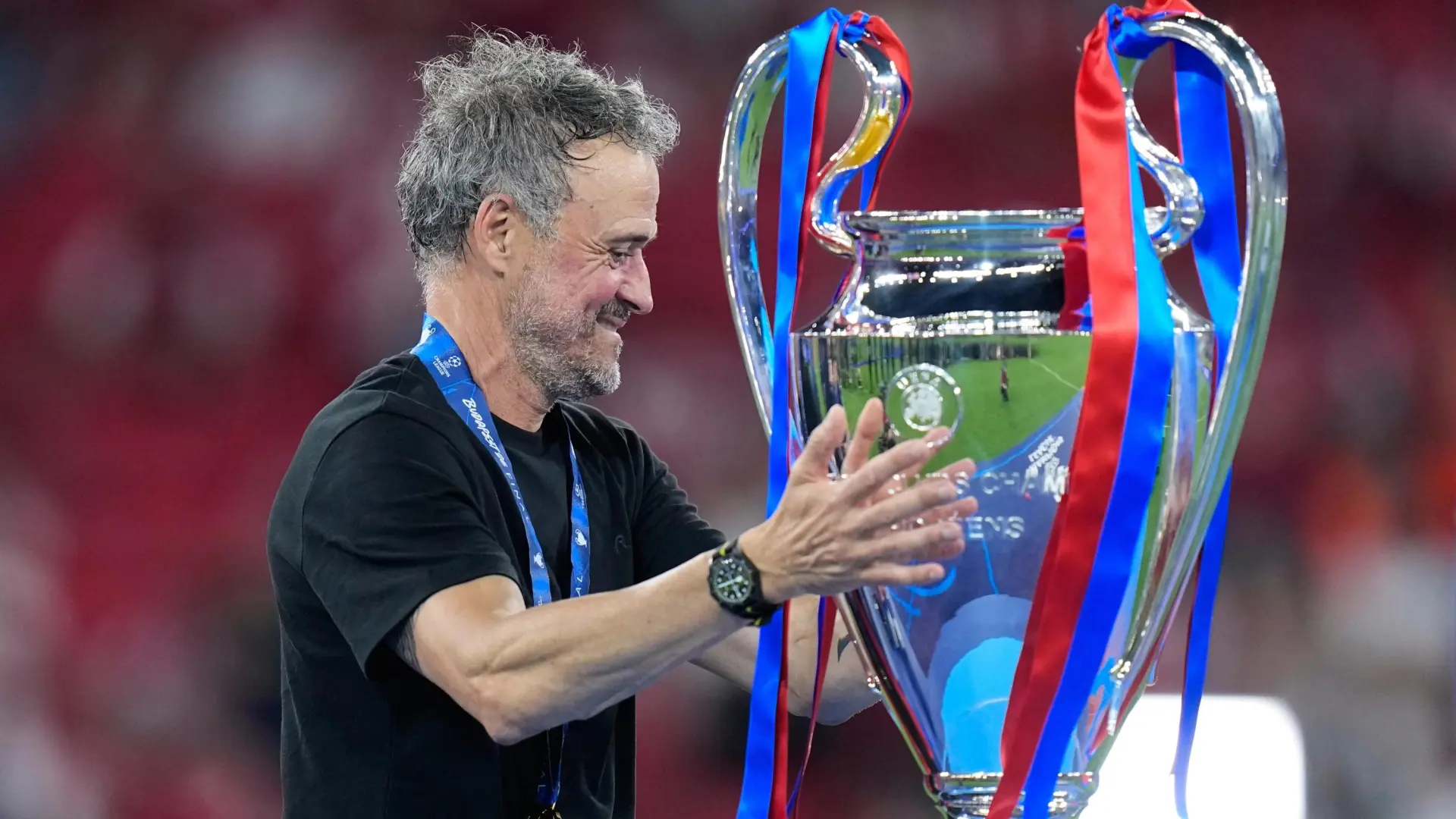 Luis Enrique renueva con el PSG hasta 2030